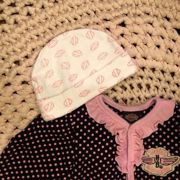 Harley-Davidson sleeper and hat! - Picture 3 of 4